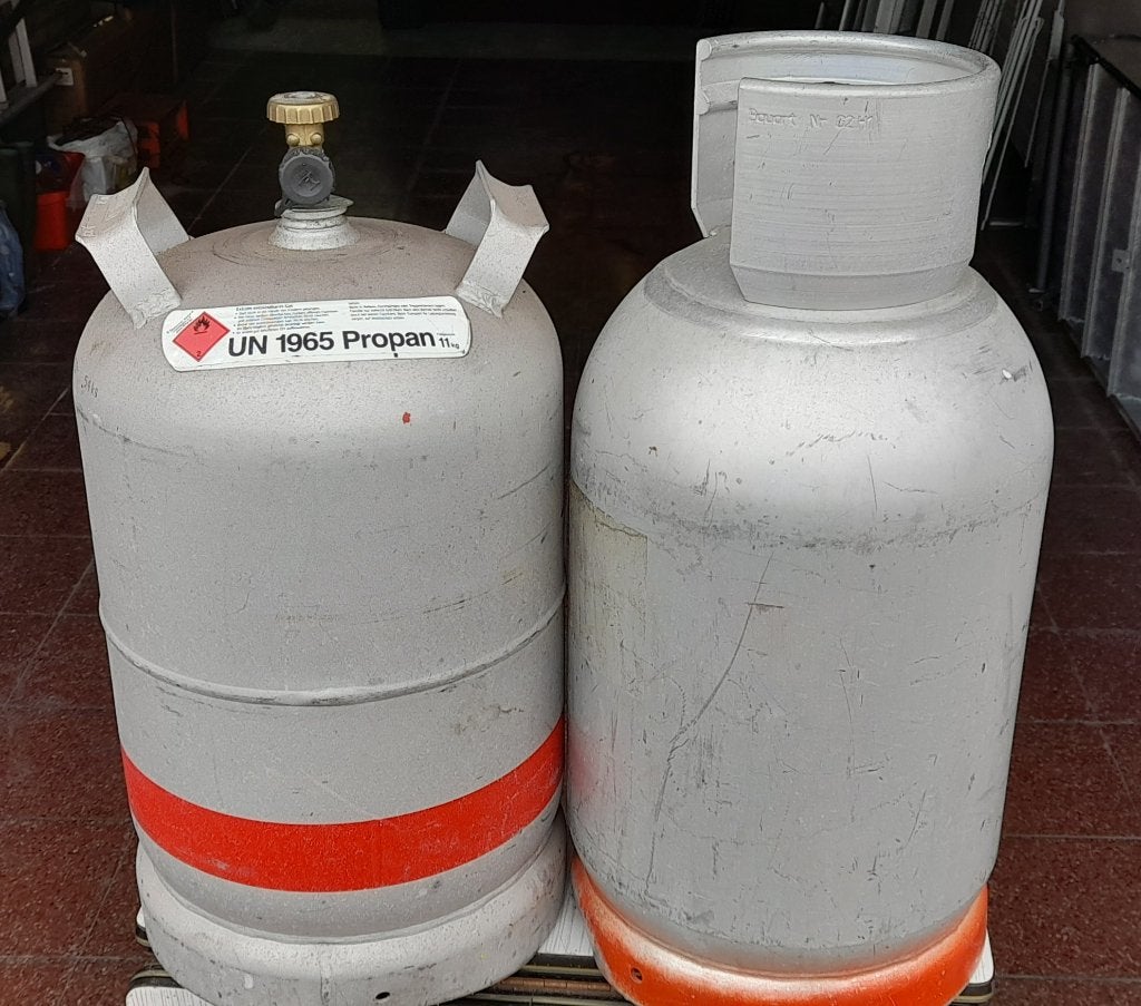 Aluminium LEGE gasflessen van 11 kg, Ophalen, Gebruikt
