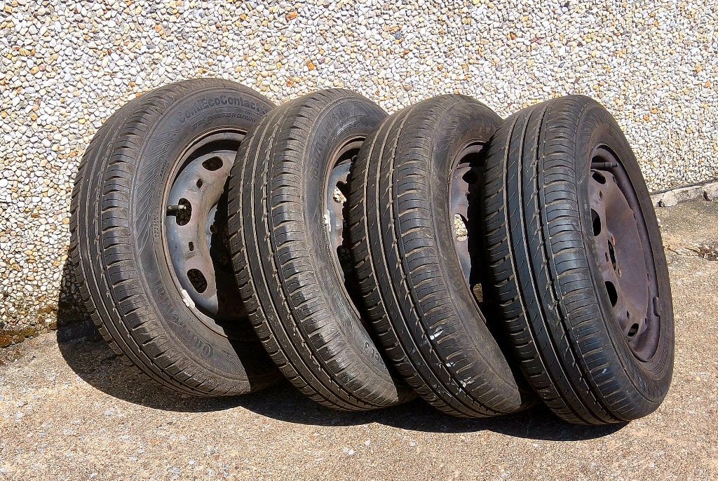 Pneus été 165/70-14 pour VW, Seat et Skoda, entraxe 5x100, Autos : Pièces & Accessoires, Pneus & Jantes, Pneus et Jantes, Pneus été