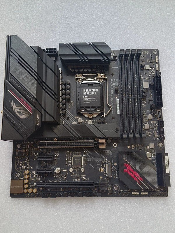 Carte mere Asus rog strix b560 g gaming wifi, Computers en Software, Moederborden, Zo goed als nieuw, Intel, DDR4, Ophalen of Verzenden