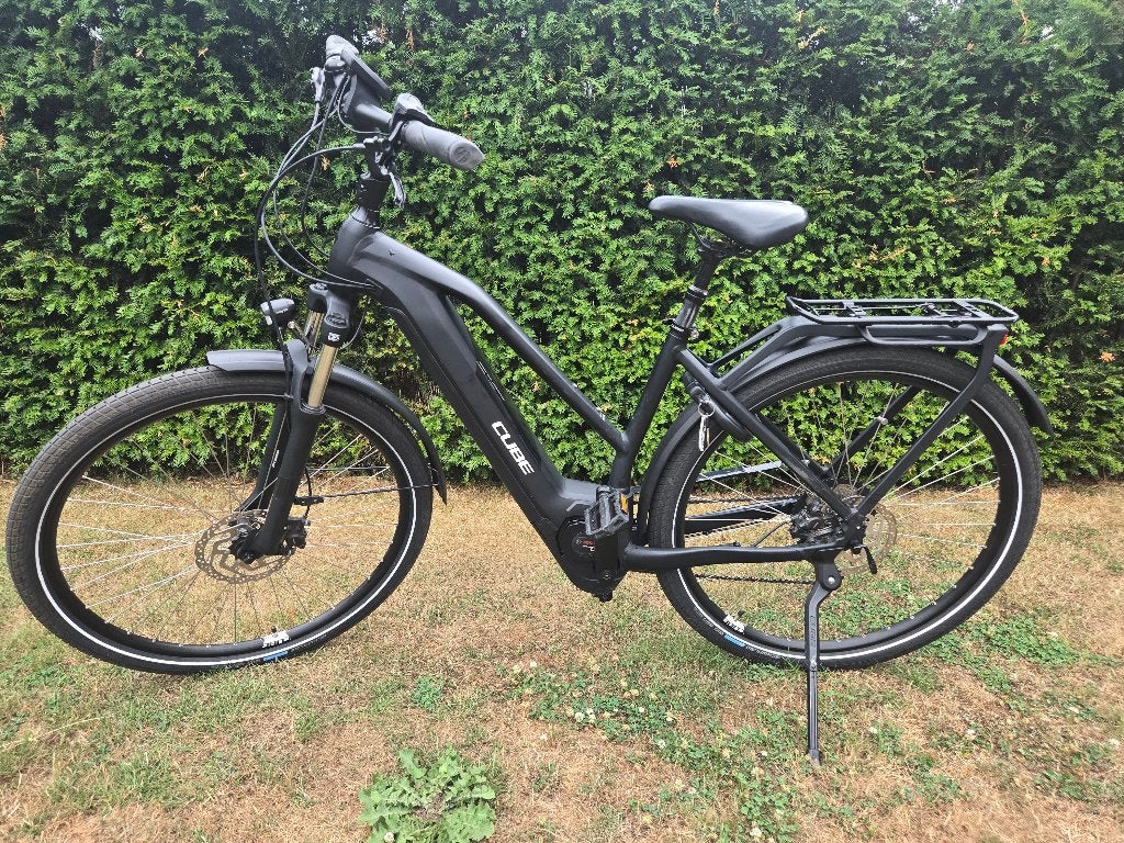 Cube Kathmandu Hybrid PRO 625 met 1600km, Fietsen en Brommers, 47 tot 51 cm, Ophalen, Zo goed als nieuw, Cube