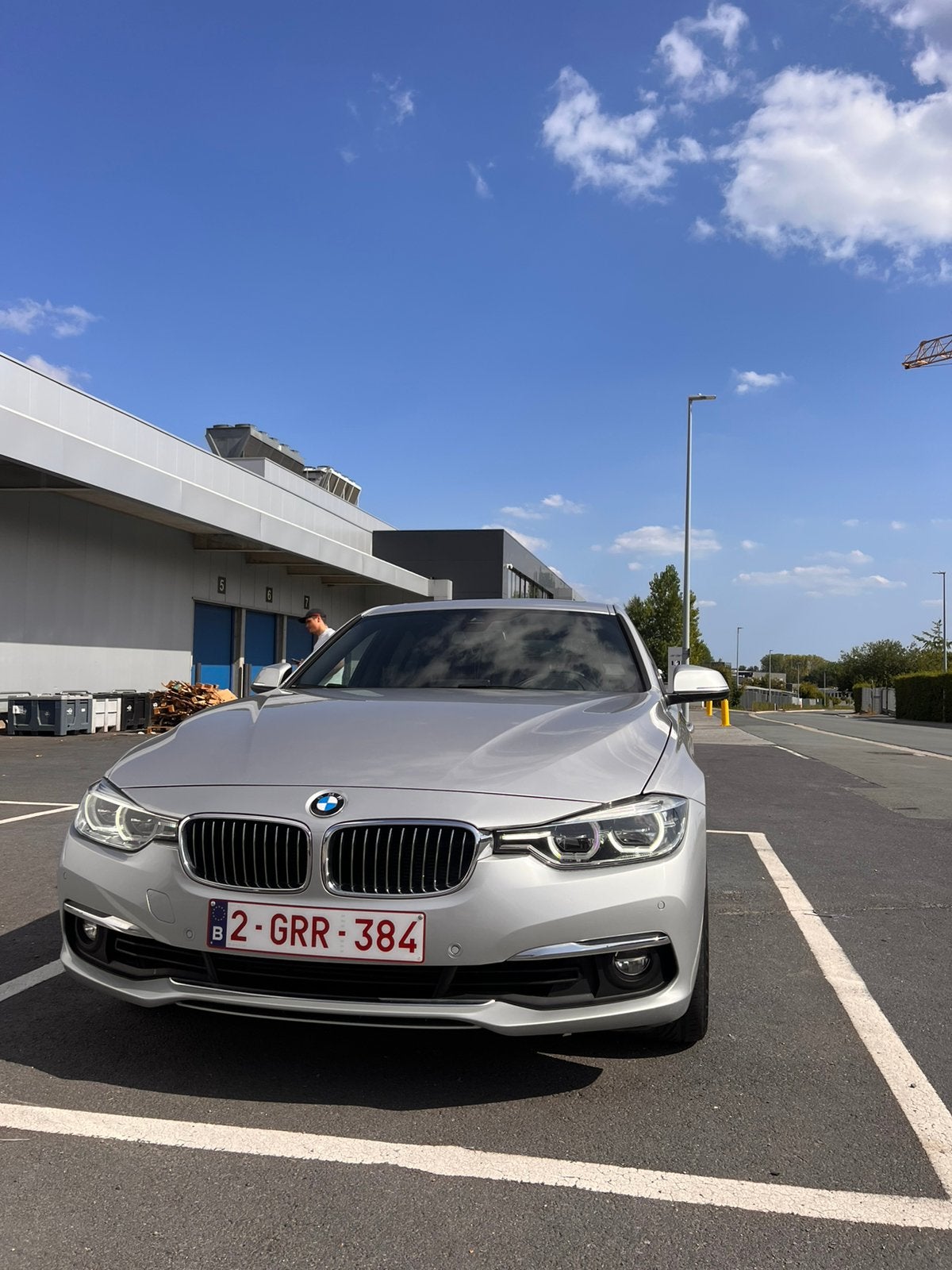 318i Aut. Luxury Line, Autos, Cuir, Argent ou Gris, Achat, Electronic Stability Program (ESP)
