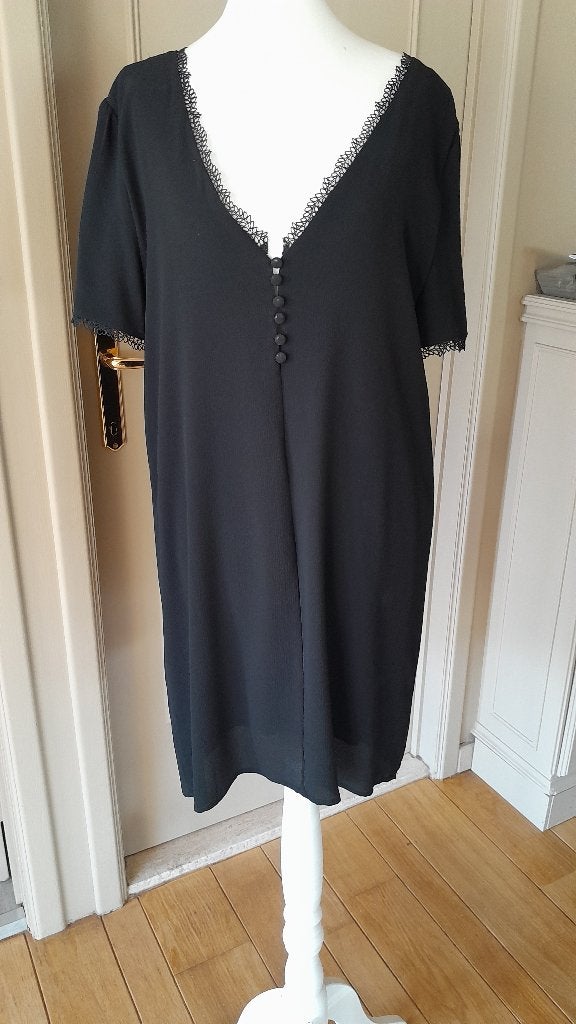 2 Zwarte Kleedjes, Kleding | Dames, Jurken, Ophalen of Verzenden, Zo goed als nieuw, Maat 42/44 (L)