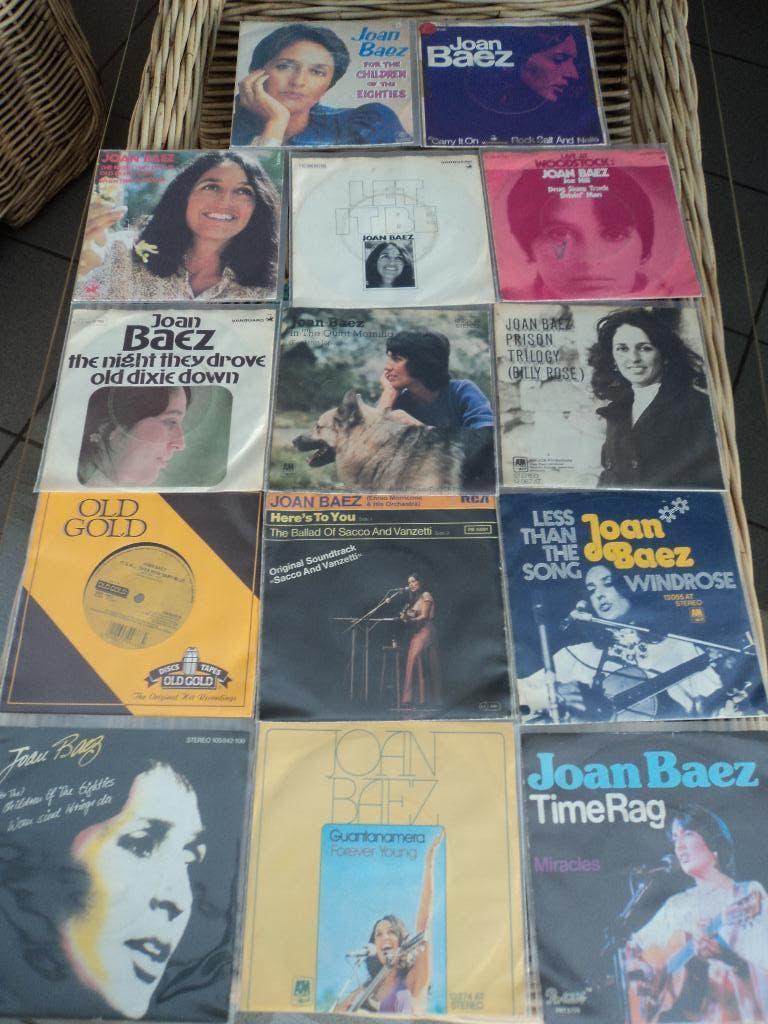 Lot de 14 singles Joan Baez pour 10 euros !, Enlèvement ou Envoi, Single, Utilisé, Housse de protection extérieure