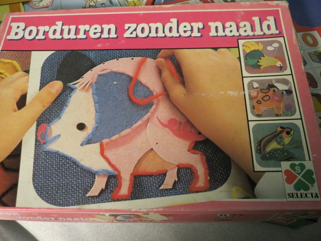 Borduren zonder naald / kinderen / 4-8 jaar, Ophalen of Verzenden, Zo goed als nieuw, Knutselen