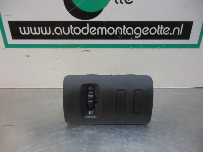 Schakelaar Koplamp Ihv van een Renault Clio (Clio 3 06-), Gebruikt, -, Renault, -