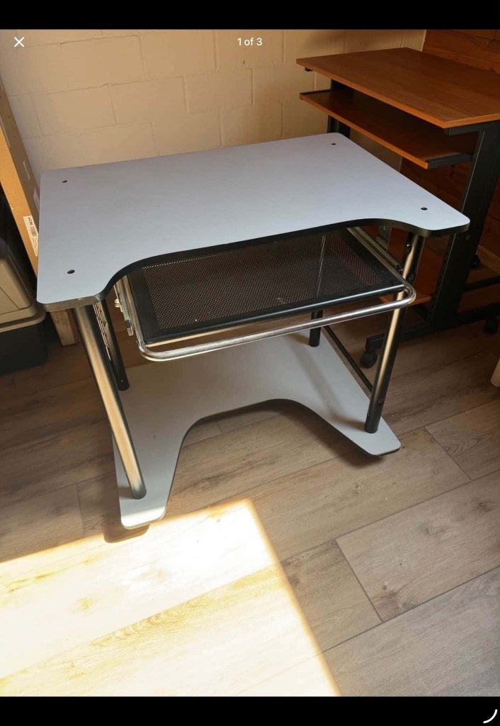 computertafel, Ophalen, Zo goed als nieuw