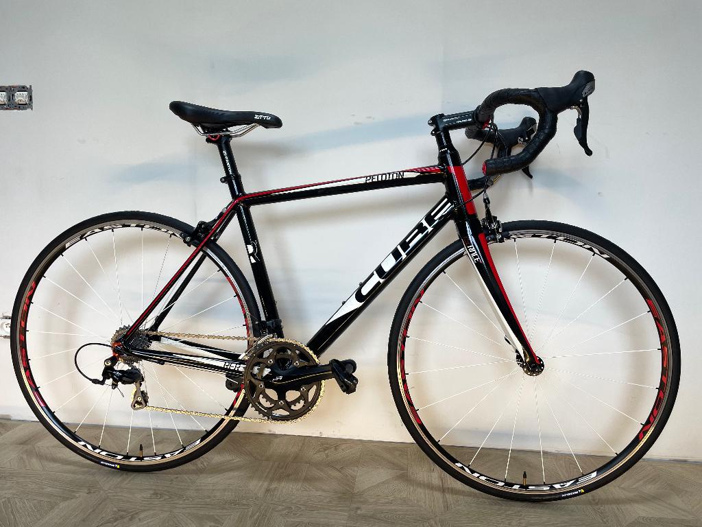 Cube Peloton Koersfiets - Topstaat - Maat 56, Fietsen en Brommers, 28 inch, Aluminium, Zo goed als nieuw, 15 tot 20 versnellingen