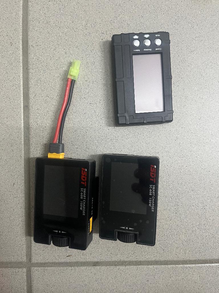 ISDT Lader + 2x LiPo Batterijen, Enlèvement ou Envoi, Utilisé