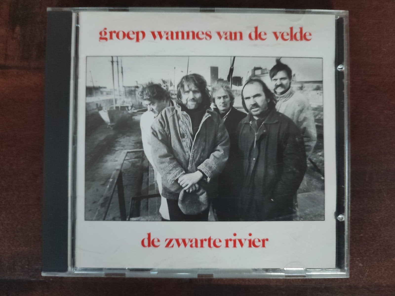 CD : GROEP WANNES VAN DE VELDE - DE ZWARTE RIVIER, Ophalen of Verzenden, Zo goed als nieuw