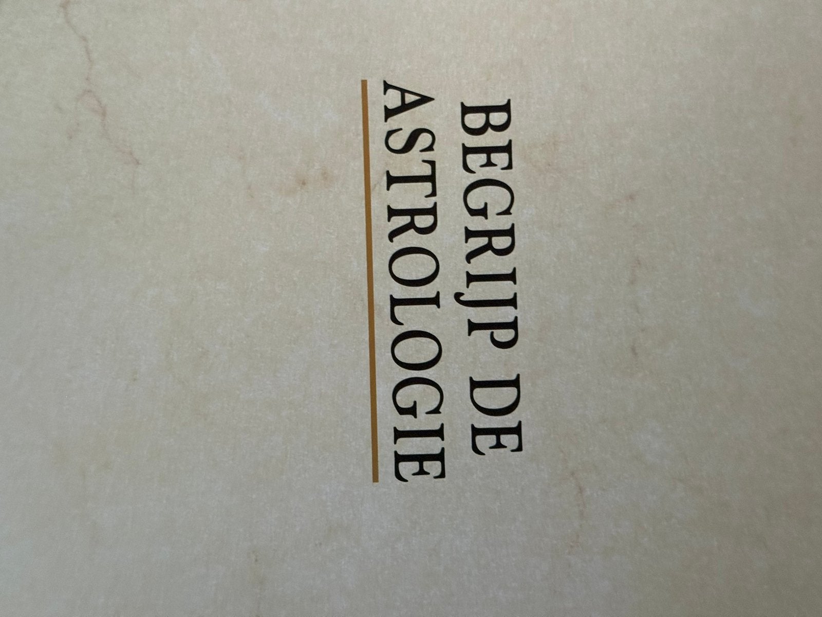 Officiële tijdschriften reeks over astrologie, Boeken, Ophalen, Zo goed als nieuw, Astrologie