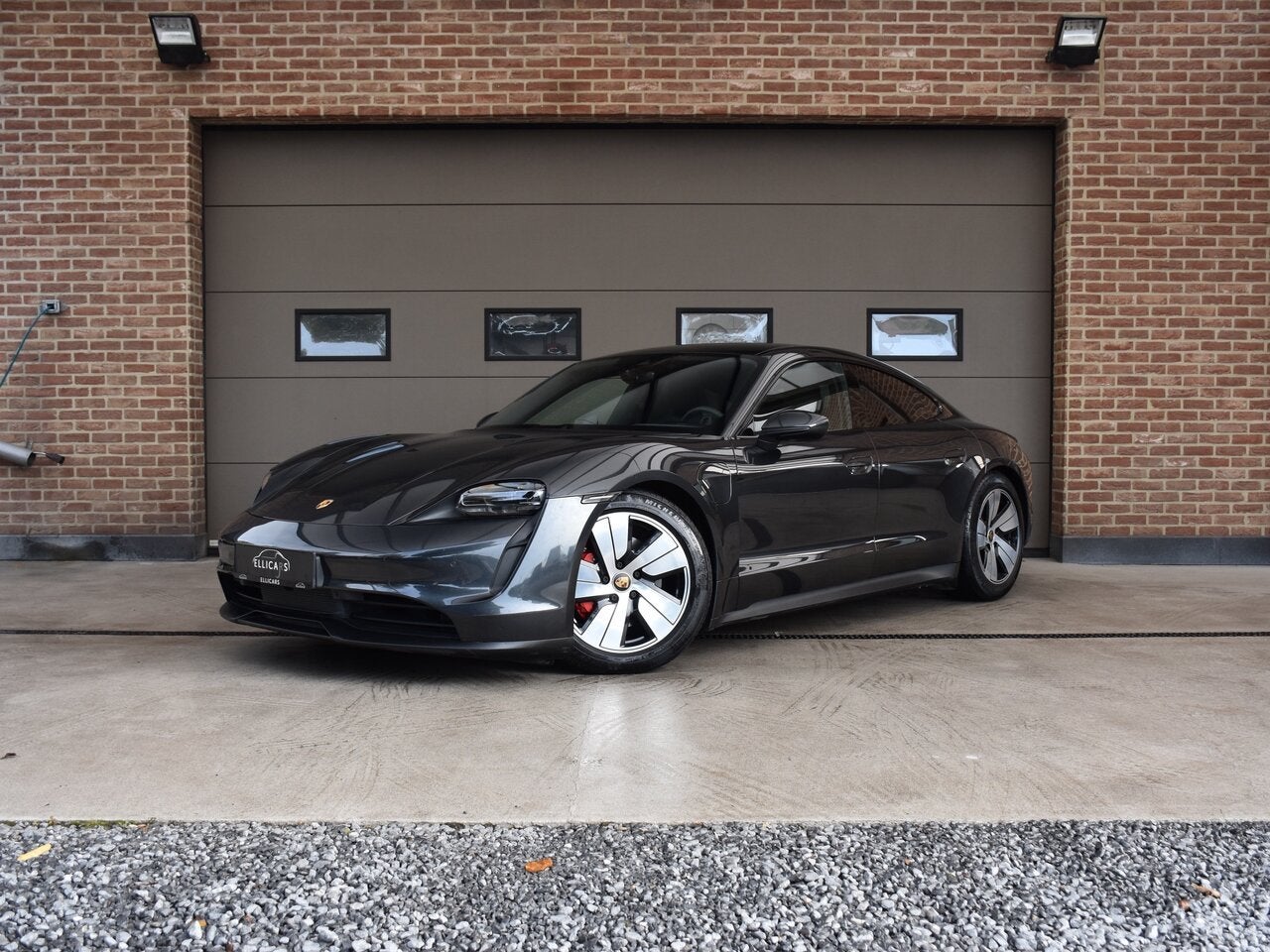 Porsche Taycan 4S 93 KWH / SOH 87% / PANO DAK / LUCHTVERING, Autos, 0 kg, Argent ou Gris, 4 portes, 0 kg