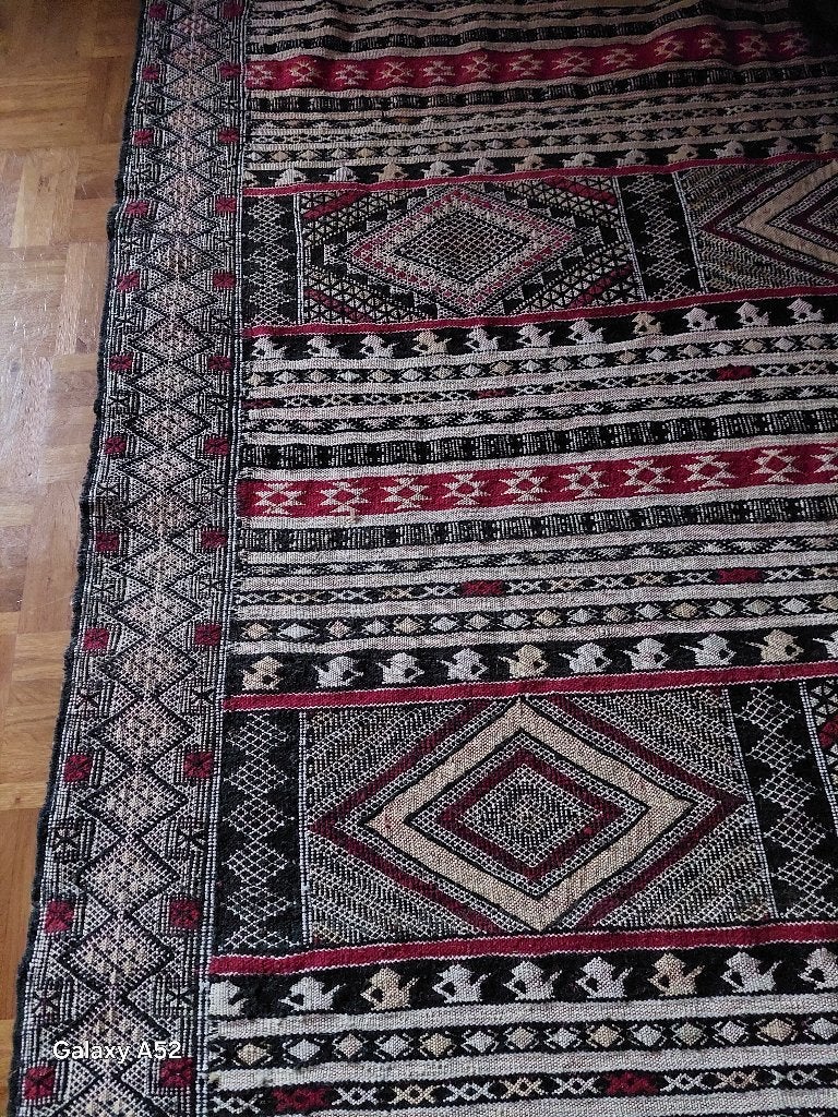 Tapisserie artisanale du Moyen Atlas marocain : 250 x 170 cm, Enlèvement