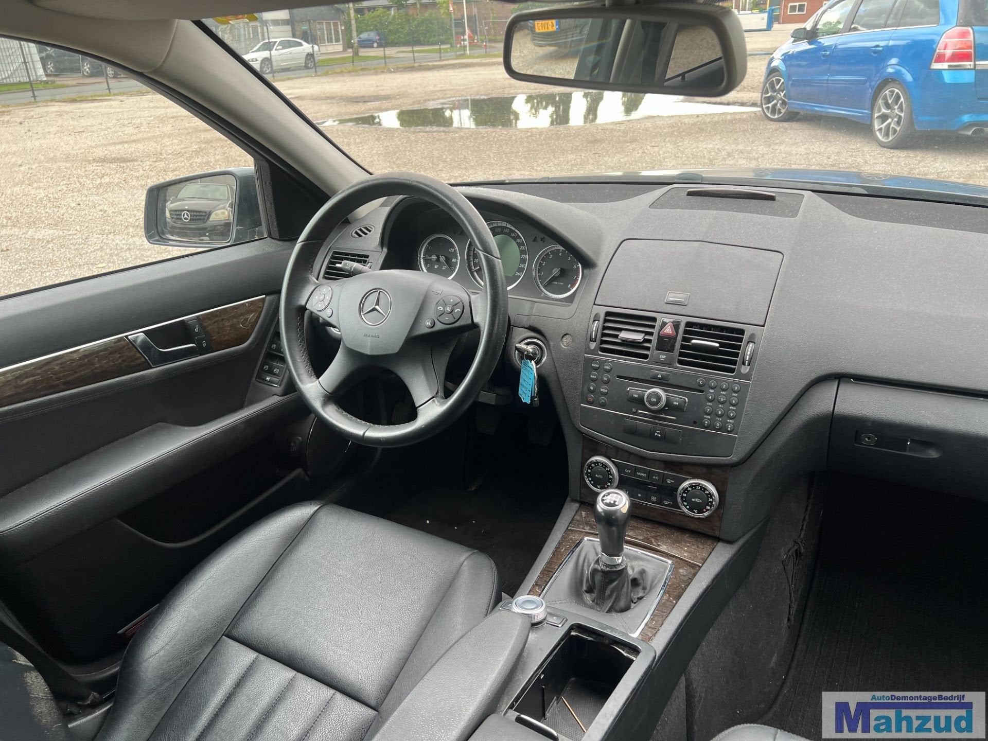 MERCEDES C KLASSE W204 S204 interieur dashboard delen 2007-2, Auto-onderdelen, Gebruikt, Mercedes-Benz AG, Mercedes-Benz, Mercedesstrasse 120
70372  Stuttgart, DE