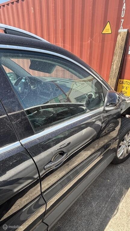 Voordeur rechts  zwart Volkswagen Tiguan I ('07-'19), Ophalen, Gebruikt, Volkswagen, Voor