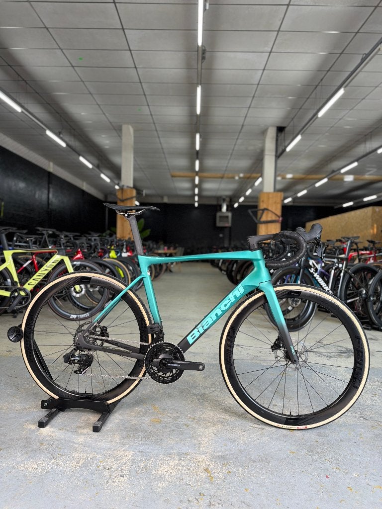 Bianchi Specialissima PRO AXS Carbon Racefiets, Enlèvement ou Envoi, Comme neuf