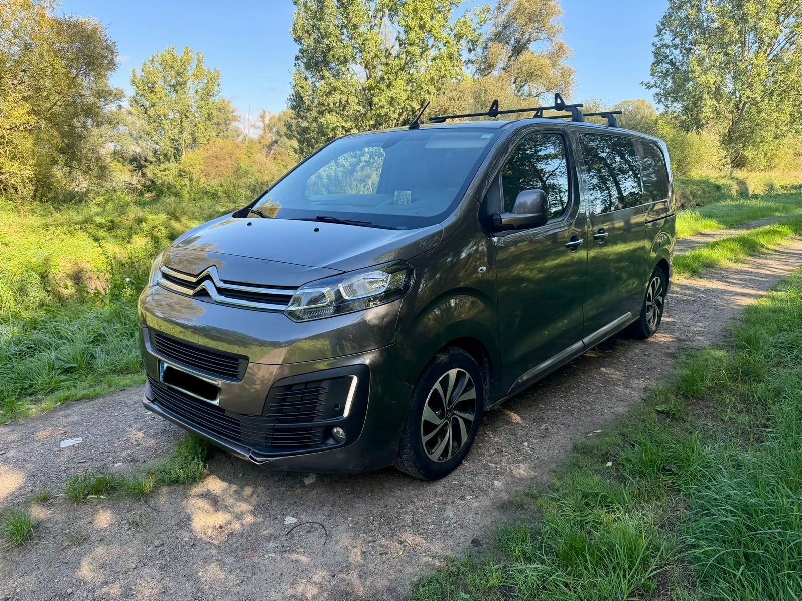 Citroën Jumpy 2.0hdi 177ch Automatique 360Camera HUD, Argent ou Gris, Euro 6, Entreprise, Carnet d'entretien