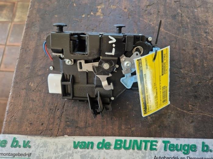 Deurslot Mechaniek 4Deurs links-voor van een Volkswagen Golf, Auto-onderdelen, Gebruikt, -, Volkswagen, -