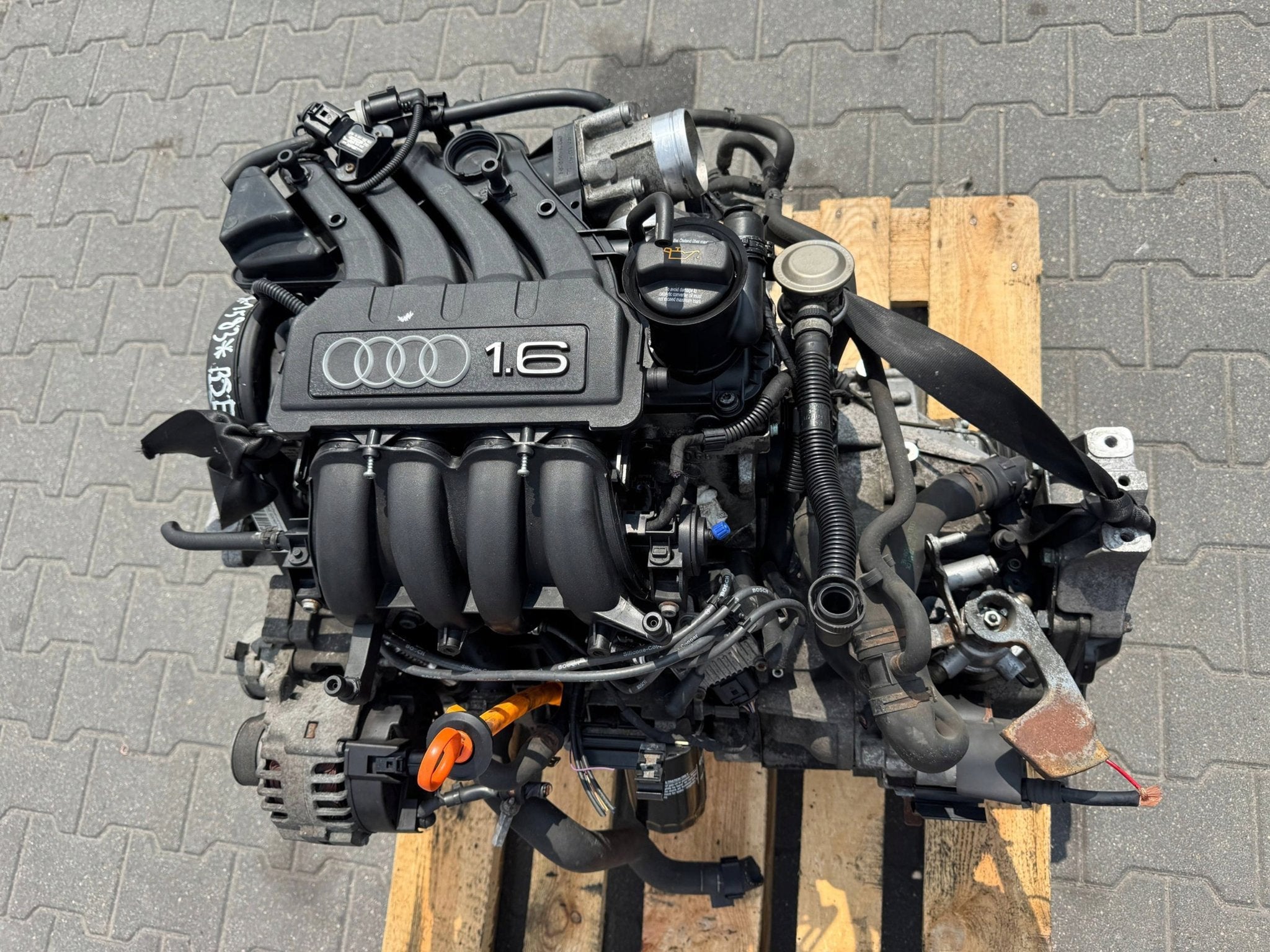 Moteur BSE Complet PASSAT ALTEA TOURAN LEON JETTA SKODA, Envoi, Utilisé, Skoda