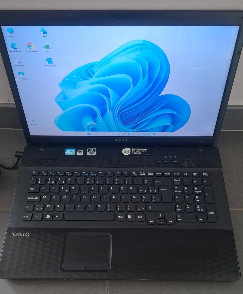 Sony Vaio VPCEJ2M1E, 2 tot 3 Ghz, 8 GB, Sony Vaio, Zo goed als nieuw