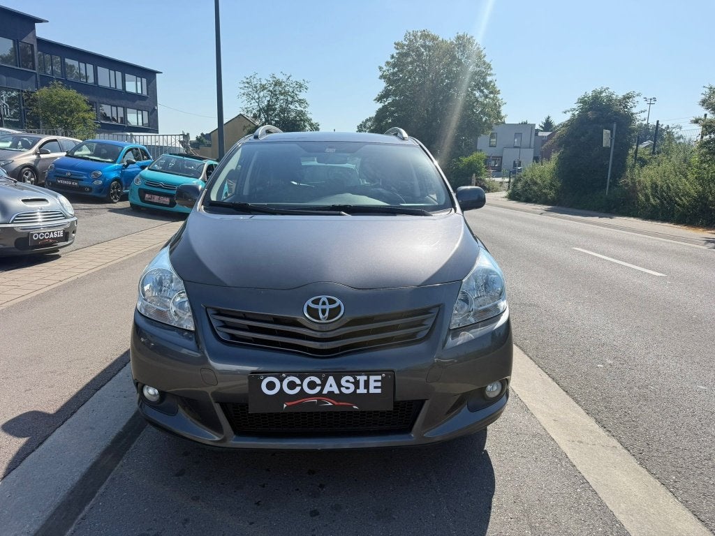 Toyota Verso 1.6i Executive **12M GARANTIE**, Euro 5, Monovolume, https://public.car-pass.be/vhr/f4a3dc2e-19b4-46ea-baba-bacd5a97c232?lang=fr