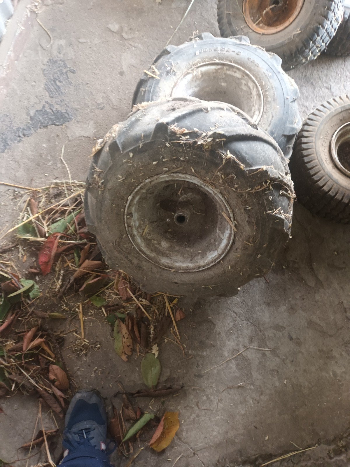 pneus tracteur tondeuses, Enlèvement ou Envoi