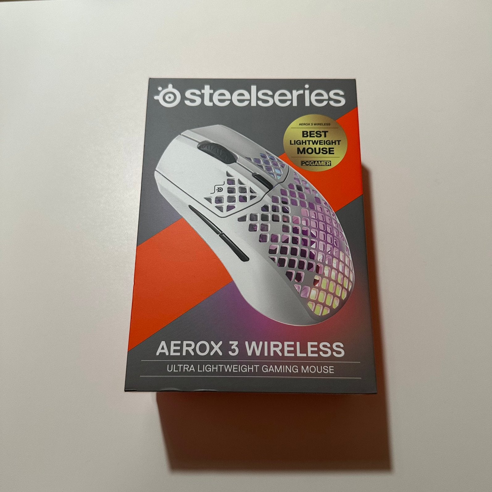 Souris Gaming SteelSeries Aerox 3 Wireless (Snow), Enlèvement, Comme neuf, Sans fil, Souris