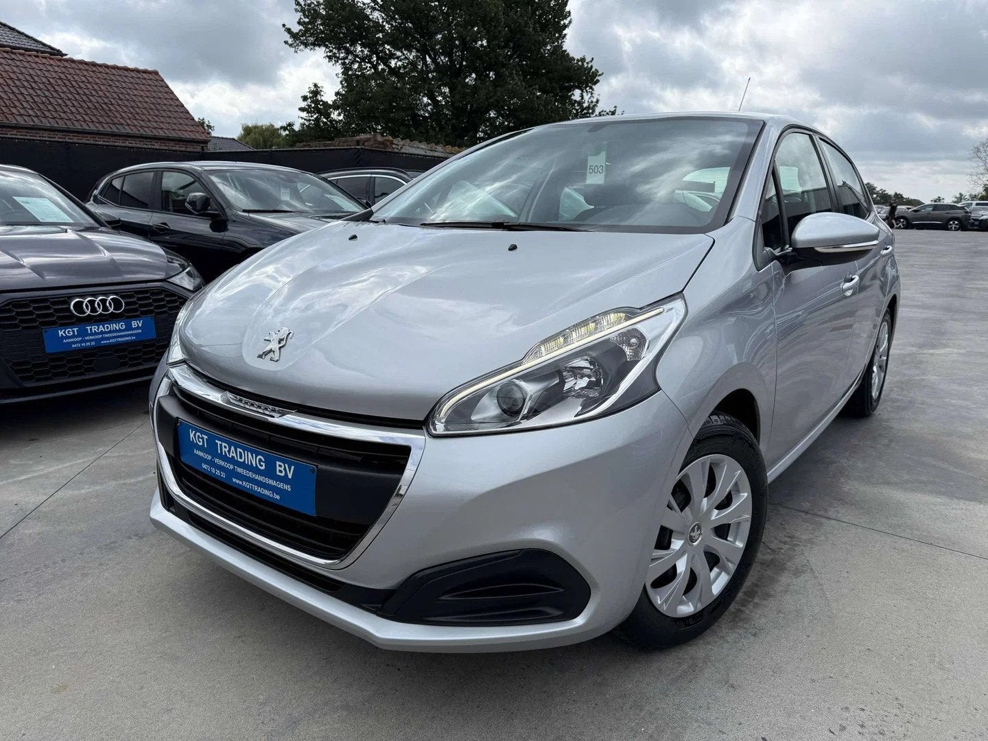 Peugeot 208 1.2i 82PK 5-DEURS BLUETOOTH AIRCO CRUISE CONTROL, Autos, Peugeot, Argent ou Gris, Euro 6, Entreprise, 82 ch