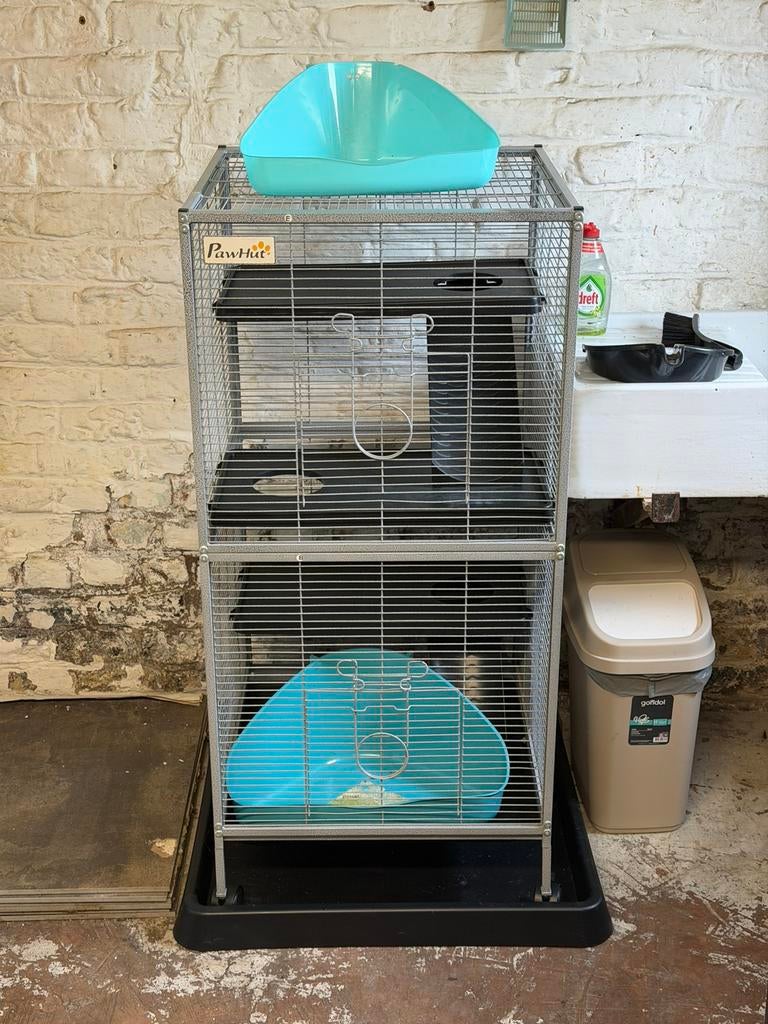 Cage pour furet/chinchilla + bac  dessous+ deux litiere, Ophalen, Zo goed als nieuw, Kooi, Chinchilla