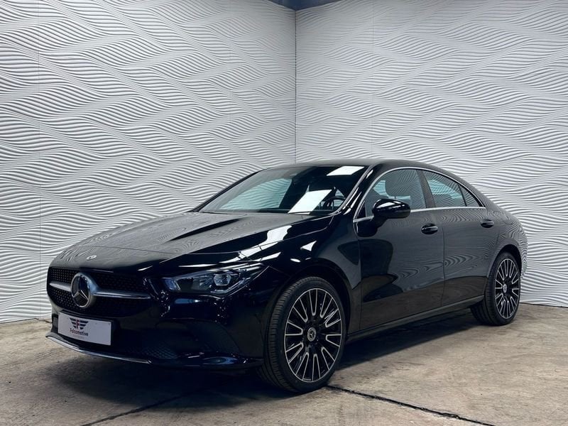 Mercedes-Benz CLA e*PHEV*NAVI*CAMERA*DAB*LED*, Auto's, Gebruikt, 4 cilinders, Parkeersensor, Leder en Stof