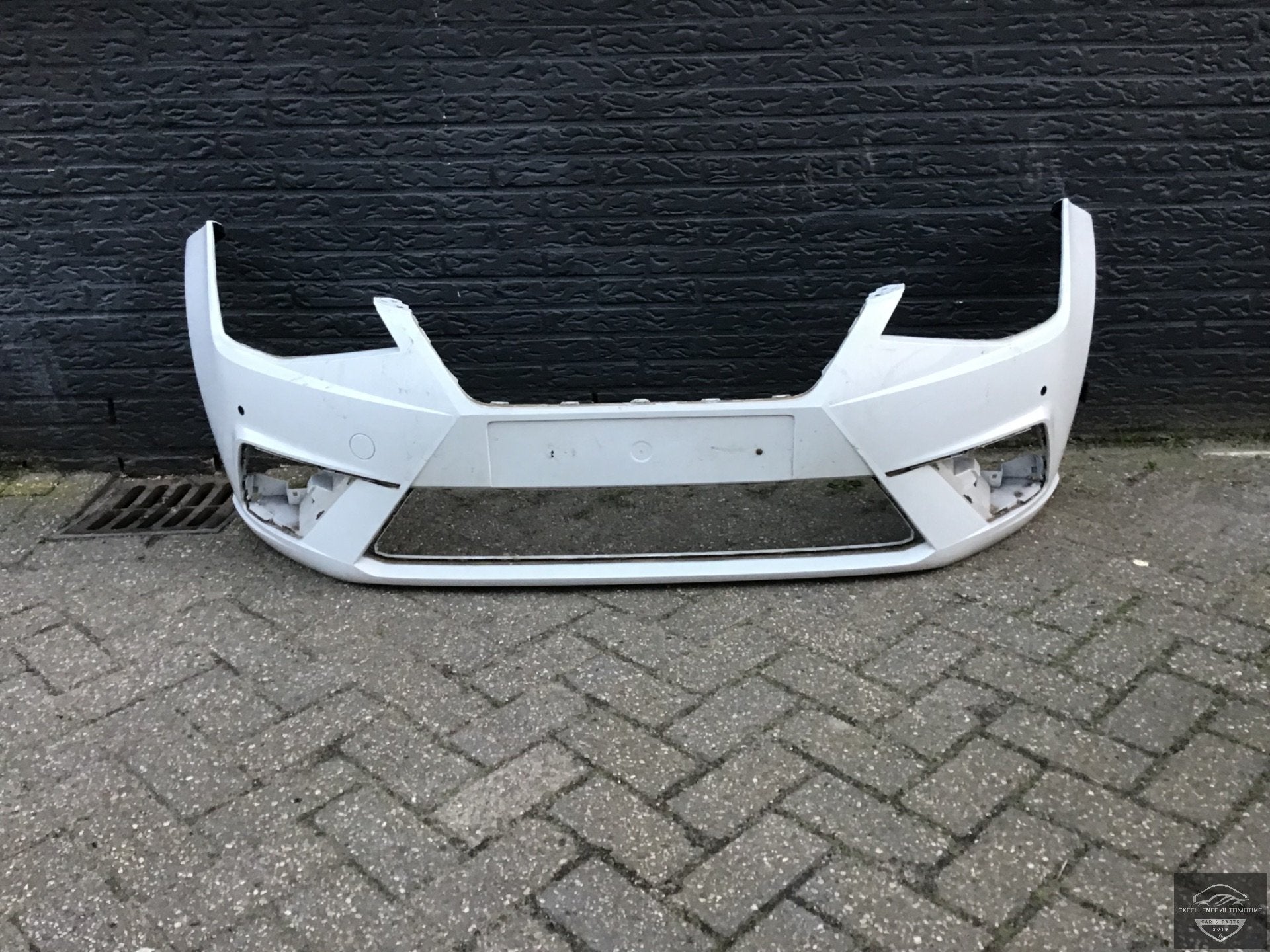 Pare-chocs avant Seat Ibiza 6F 2017+ 4xPDC d'origine !, Autos : Pièces & Accessoires, Carrosserie & Tôlerie, Pare-chocs, Autovia A-2, Km 585 585
08760  Martorell, ES