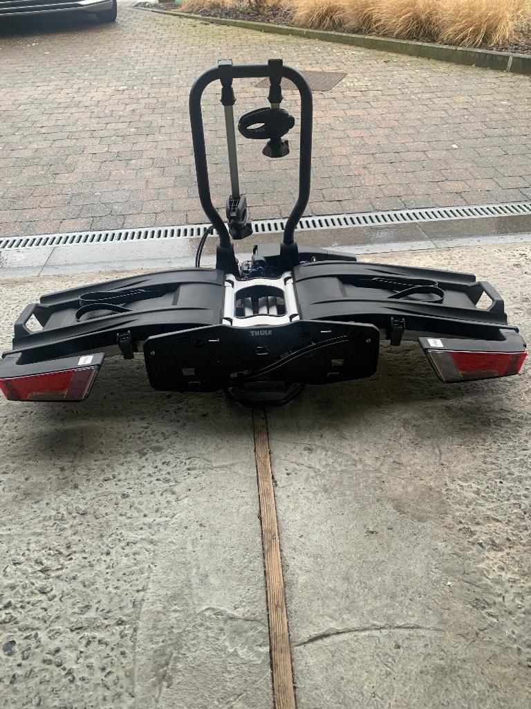 Porte-vélos Thule Easyfold, Autos : Divers, Porte-vélos, Support d'attelage, 2 vélos, Comme neuf, Vélo électrique