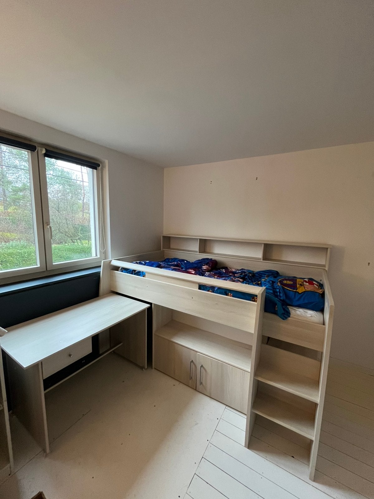Lit en hauteur de 2m avec bureau inclut dedans, Enlèvement, Comme neuf