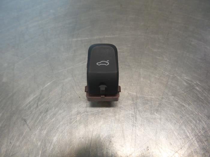 Commutateur d'un Audi A8 (A8 10-), -, 3 mois de garantie, Utilisé, -