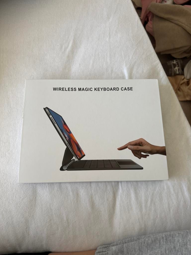 Keybord case, Enlèvement, Comme neuf