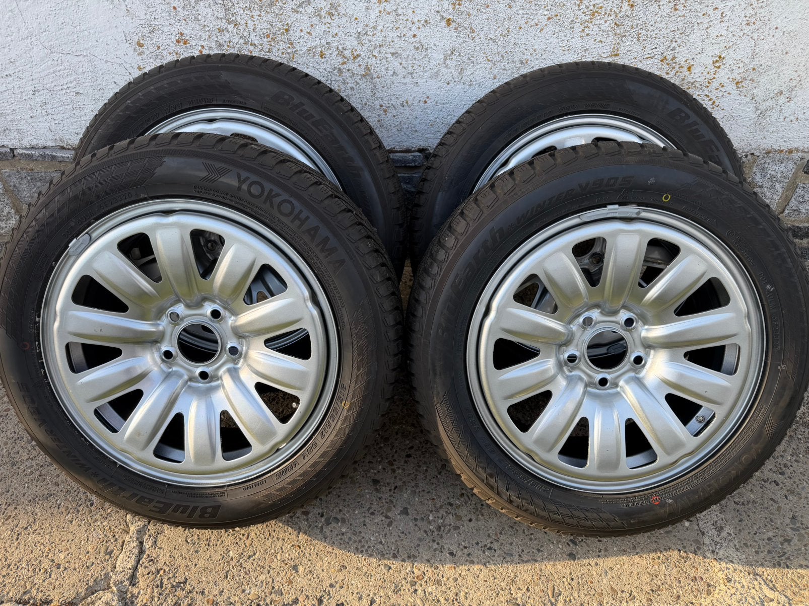 Nouvelle kit hiver hyundai kia, Neuf, Pneus et Jantes, Véhicule de tourisme, 17 pouces