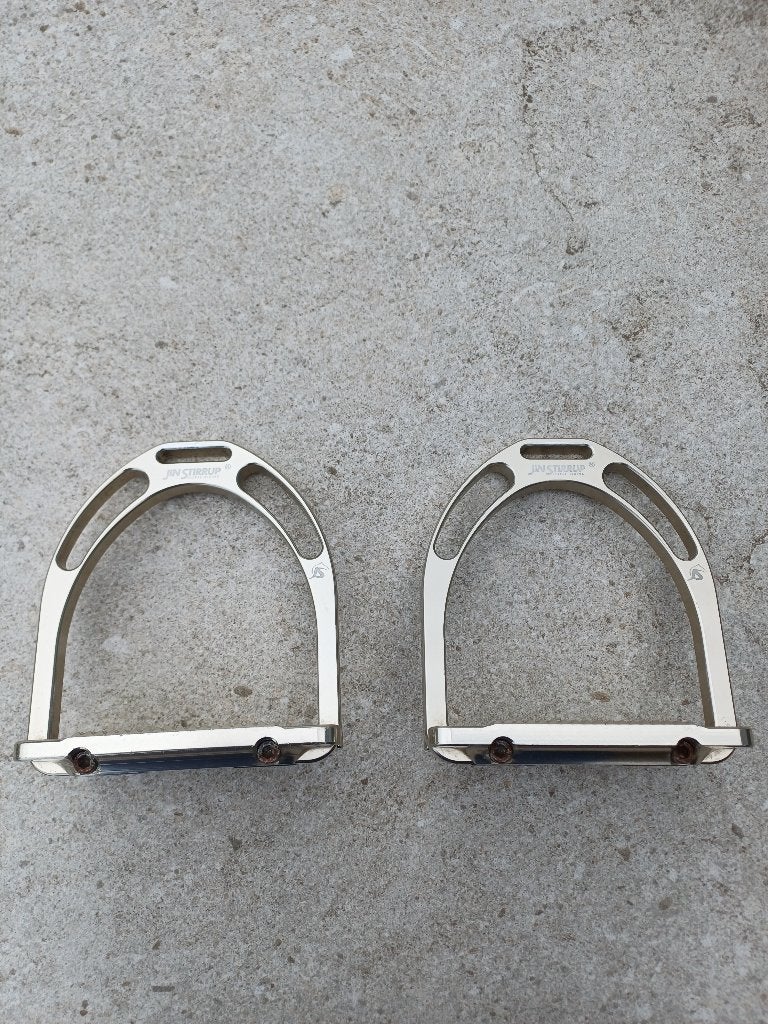 Stijgbeugel Jin Stirrup, Ophalen, Gebruikt
