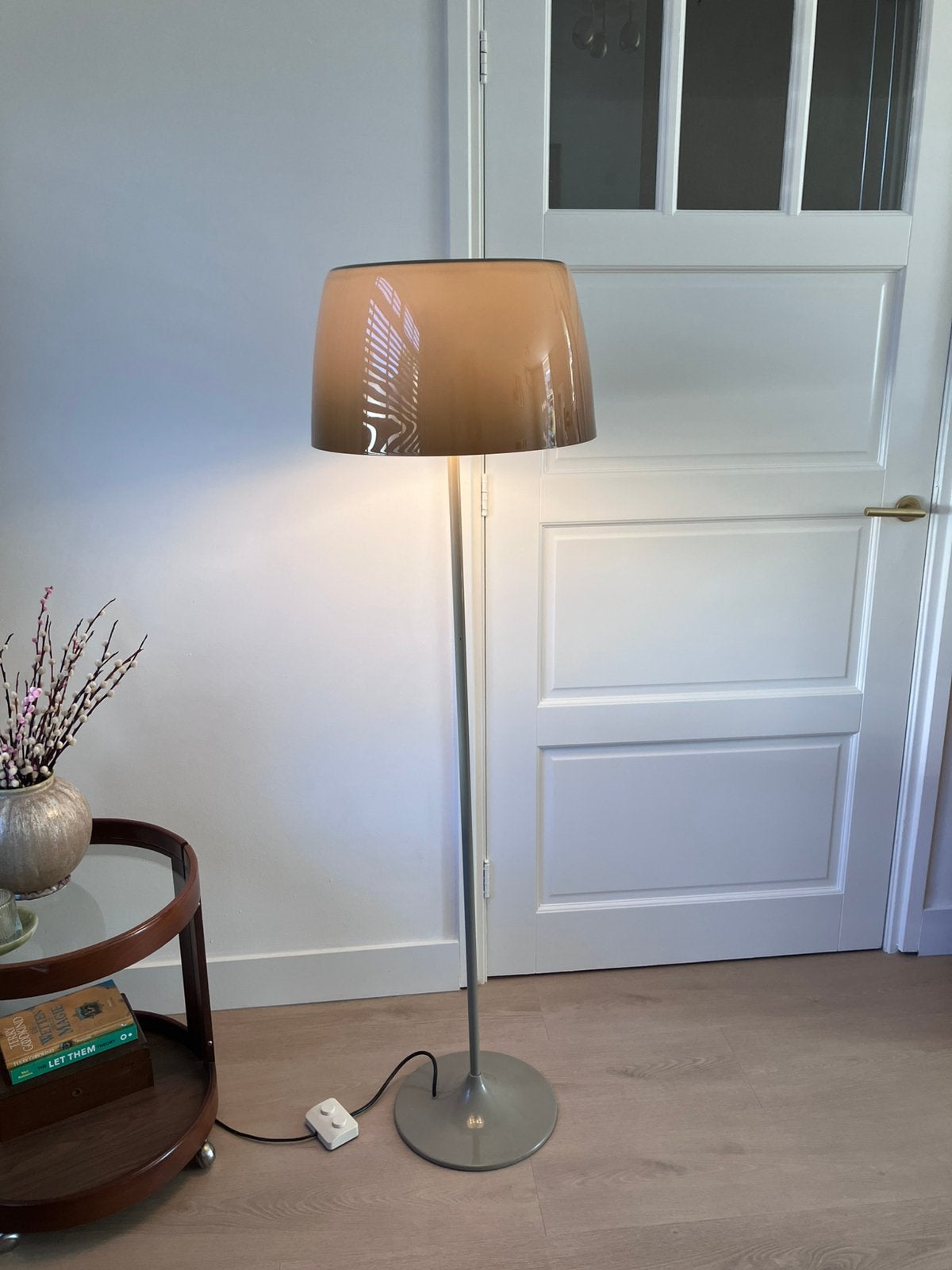 Beige Vintage designklassieker.  Mushroom vloerlamp, Maison & Meubles, Verre, Comme neuf, Enlèvement, E27 (grand)