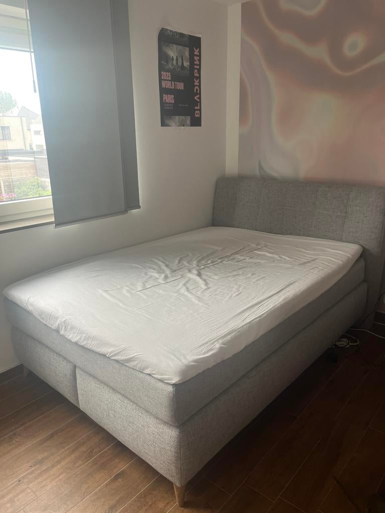 Boxspring 140x200, Ophalen, Zo goed als nieuw