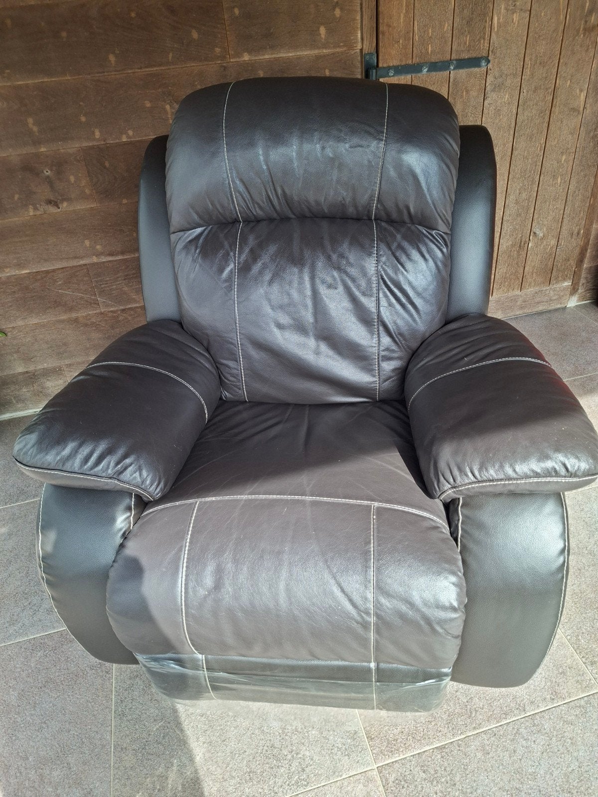 stijlvolle zwarte elektrische relaxzetel, Ophalen, Gebruikt, Stijlvolle zwarte elektrische relaxzetel, 75 tot 100 cm