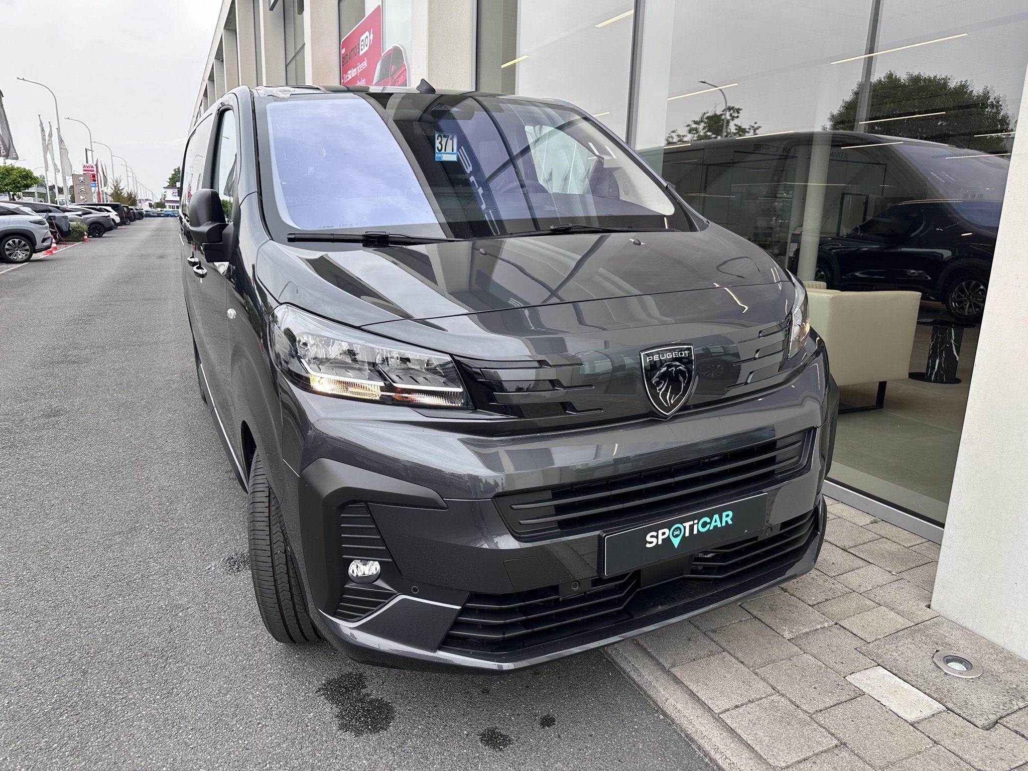 Peugeot Expert Combi DUBBELE CABINE 2.2 DIESEL 180 EAT 8, Auto's, Automaat, https://public.car-pass.be/vhr/52fd1c80-fd95-4fed-8100-f1ed1fa459d9