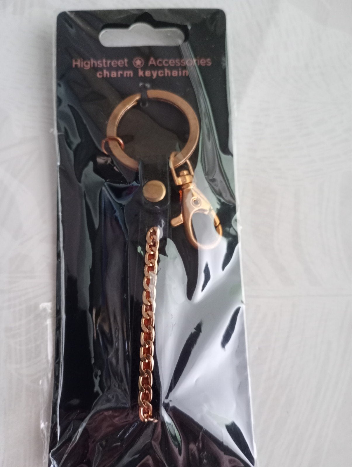 Porte-clés lanière cuir noir et chaîne bronze, Enlèvement ou Envoi, Marque