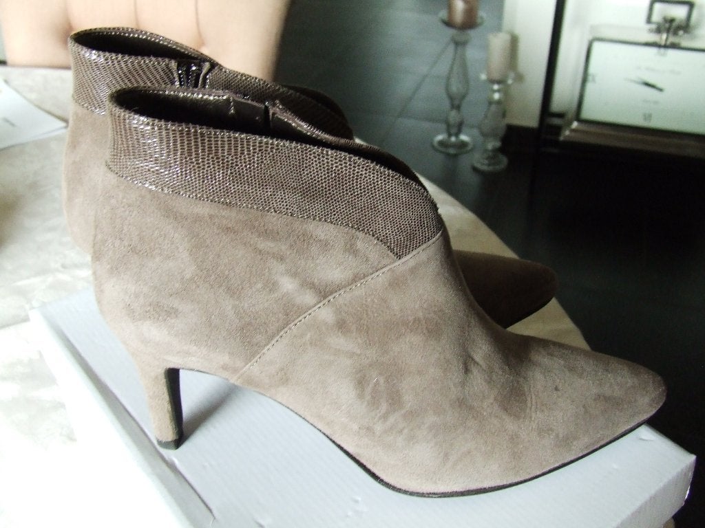 Schitterende enkellaarsjes "alexia barrecca"  mt 39, Schoenen met lage hakken, Beige, Ophalen of Verzenden, Zo goed als nieuw
