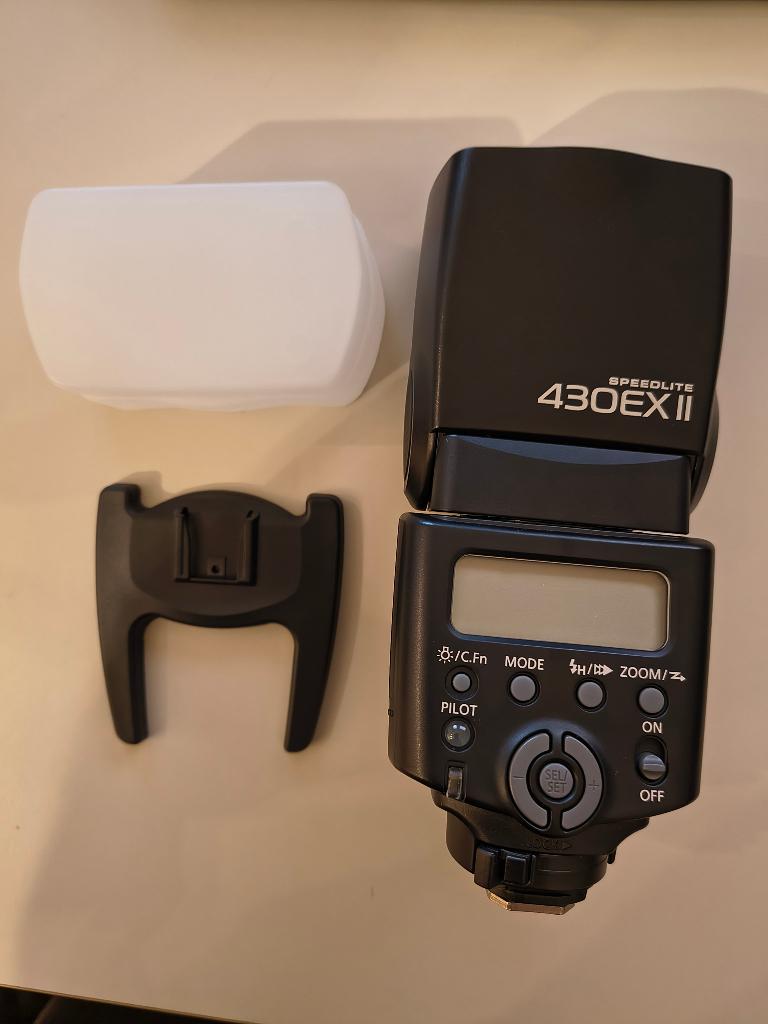 Canon 430EX II, Audio, Tv en Foto, Foto | Flitsers, Ophalen of Verzenden, Zo goed als nieuw, Canon, Kantelbaar