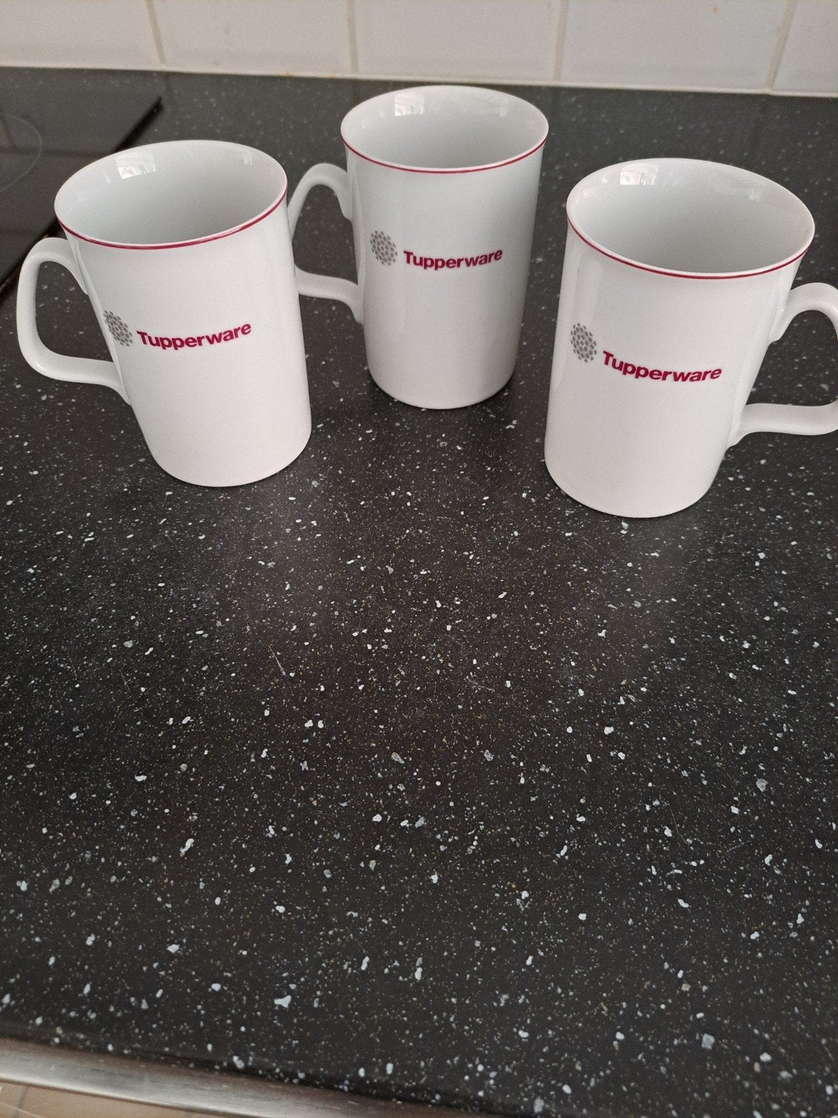 Tupperware 3 tassen mokken in porselein nieuw, Ophalen of Verzenden, Porselein