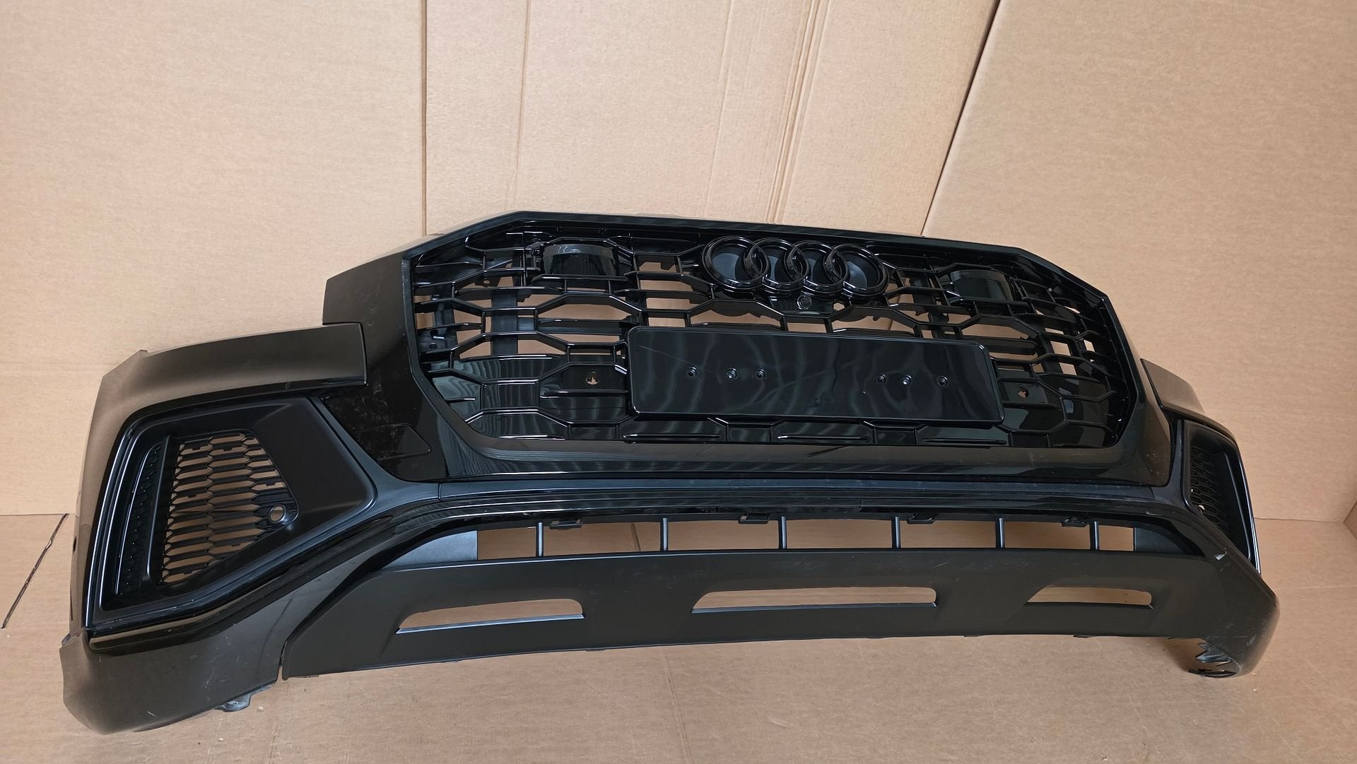 Voorbumper Audi Q8 4M8 S-line SQ8 RSQ8 LOOK GRILLE BUMPER, -, Origine de la pièce connue, Audi, Utilisé