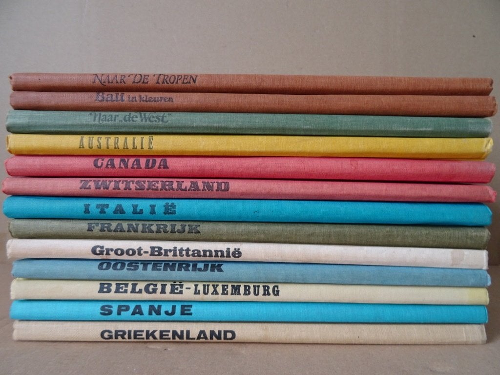 Vintage serie plaatjesalbums Douwe Egberts Landen 1949-1965, Ophalen of Verzenden, Gelezen, Diverse auteurs, Plaatjesalbum