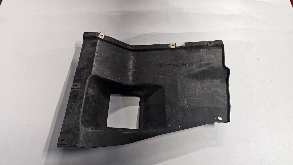 Afdekking Binnenscherm airduct rechts BMW 3 serie E30 517119, Gebruikt, -, Ophalen of Verzenden, Bumper