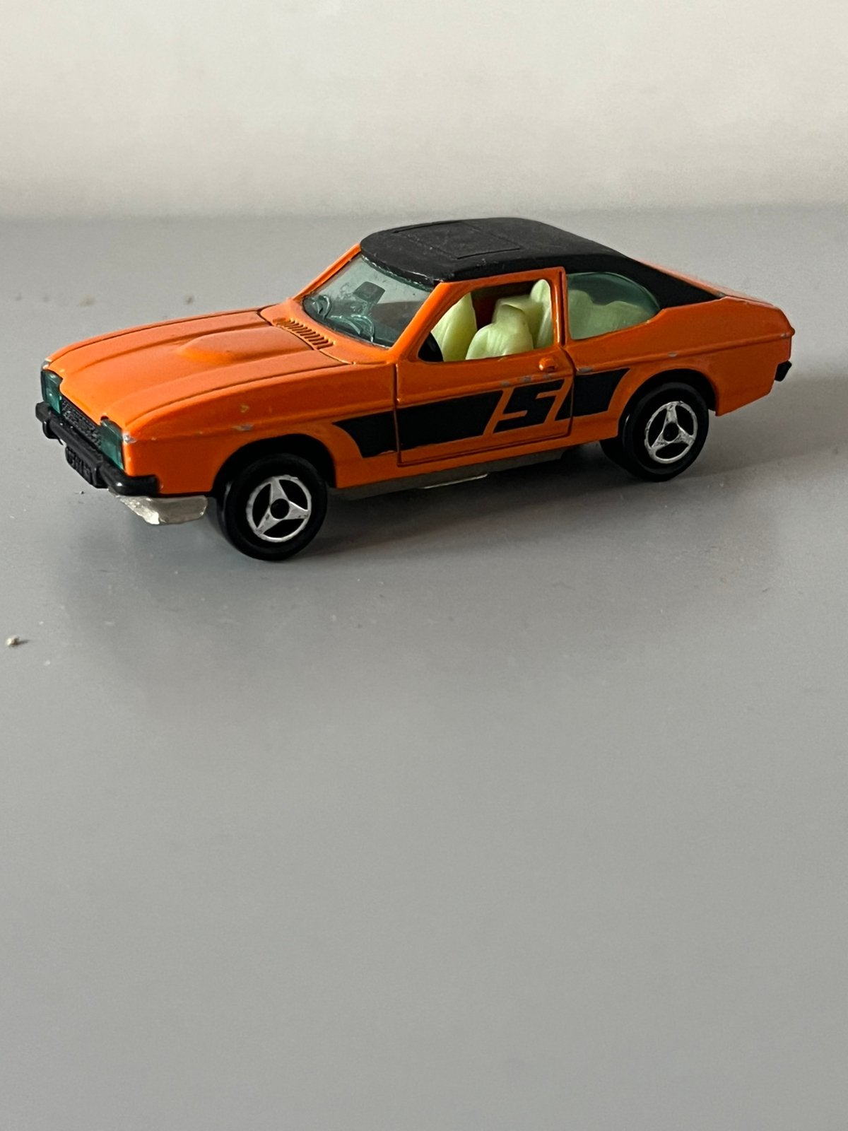 Majorette ford capri, Hobby en Vrije tijd, Ophalen, Gebruikt