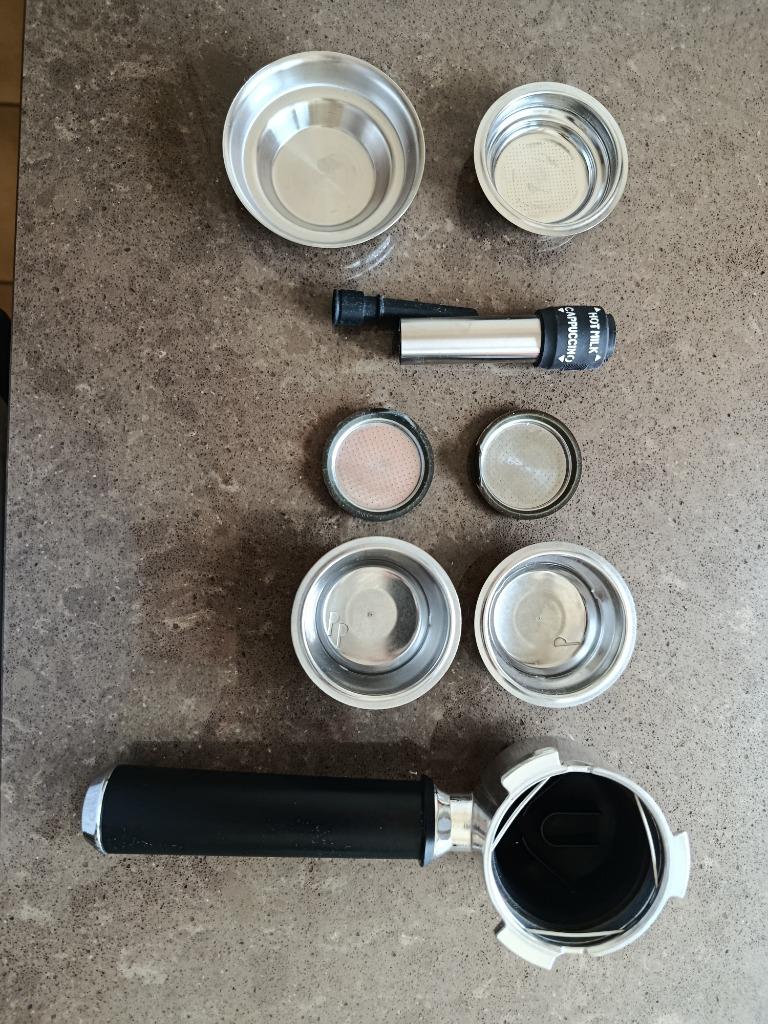 Delonghi espresso accessoires, Electroménager, Enlèvement ou Envoi, Comme neuf, Machine à espresso, Café moulu