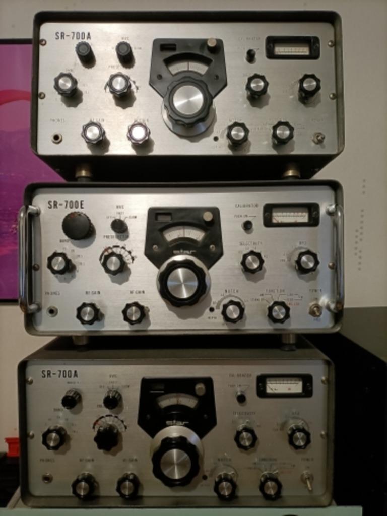 SR-700 HF-ontvanger, Telecommunicatie, Zenders en Ontvangers, Verzenden, Zo goed als nieuw, Ontvanger
